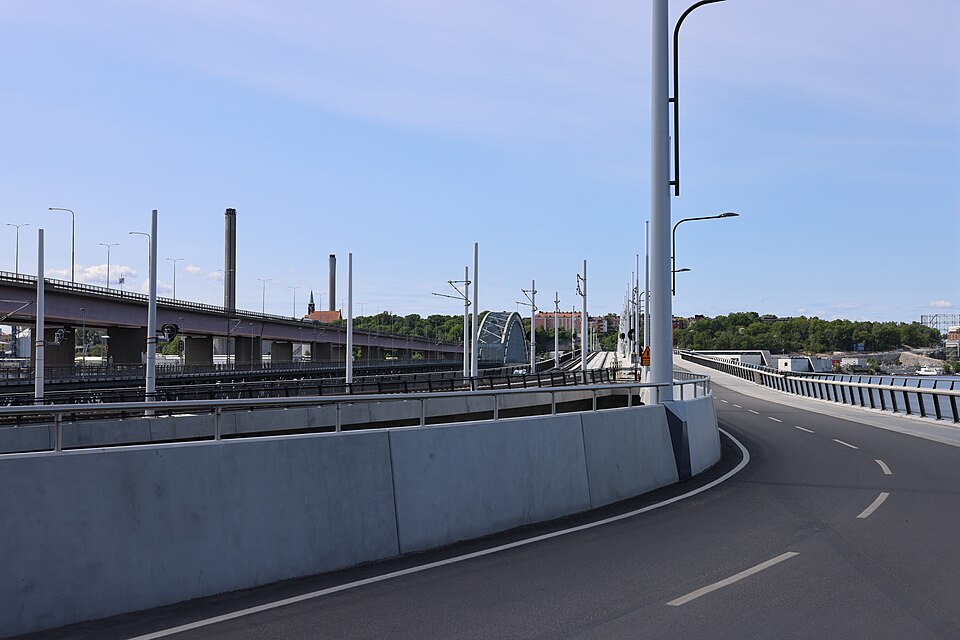 Lidingöbroarna på gränsen mellan Stockholms och Lidingö kommuner